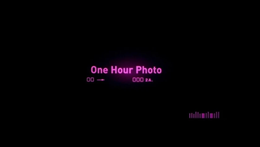 One Hour Photo - Ich beobachte dich Title Card